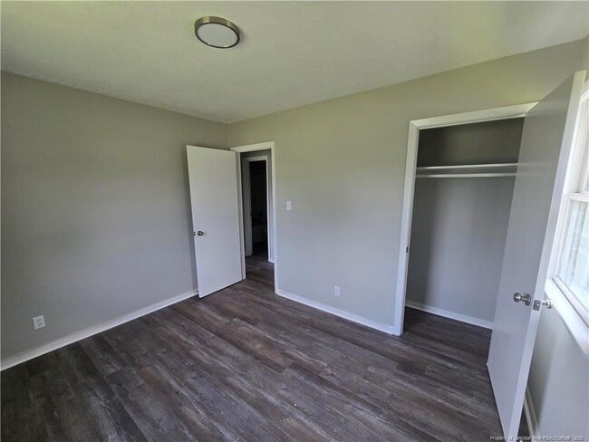 Building Photo - 303 Cartwright Dr