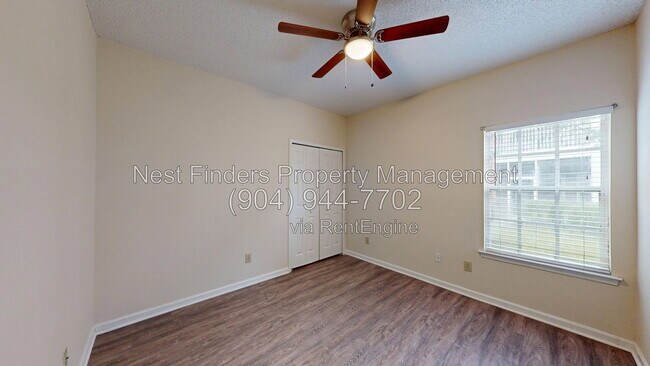Building Photo - 10000 Gate Pkwy N