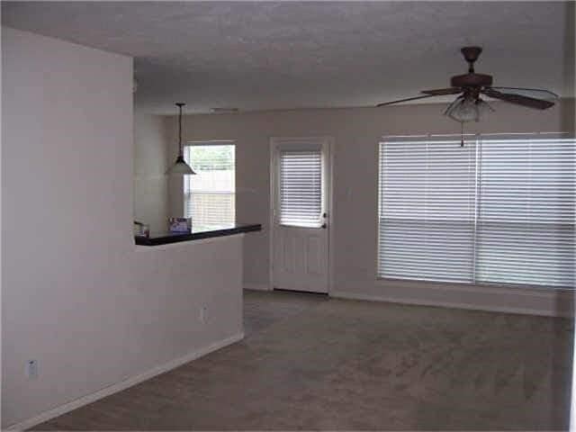 Building Photo - 3710 Windmill Village Dr