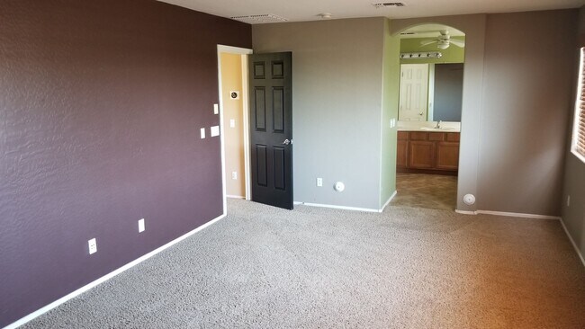 Building Photo - Perfect Entertainer's Dream Home in Anthem