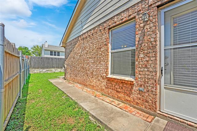 Building Photo - 2617 Hereford Rd