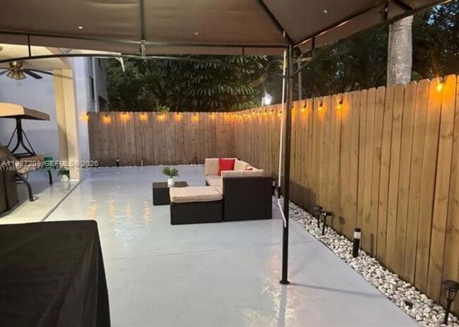 Building Photo - 15022 SW 143rd Terrace