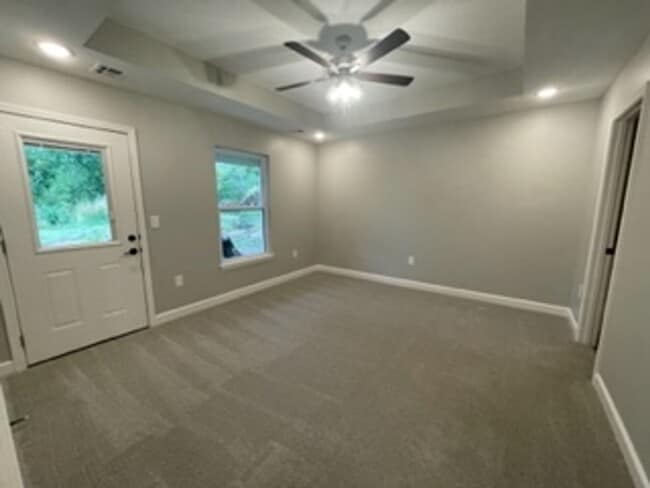 Building Photo - Italian Estates Property Management