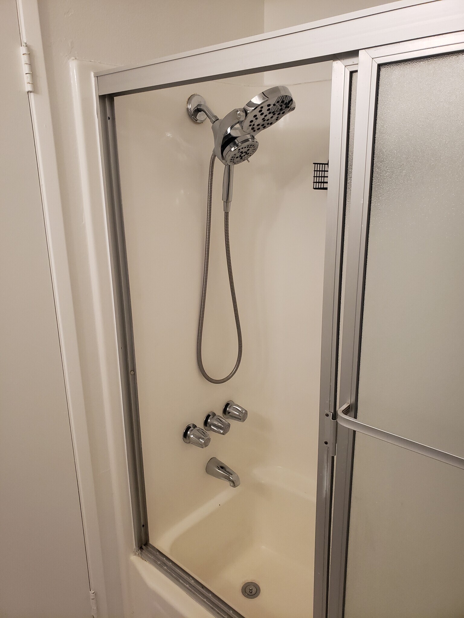 Building Photo - 2323 Huntington St