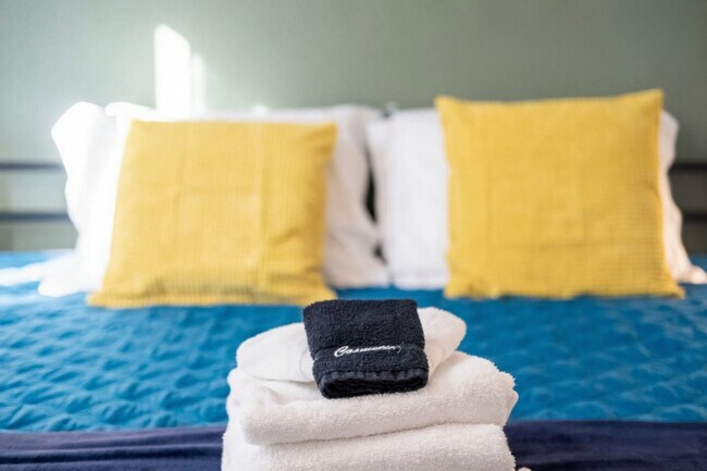 Building Photo - 170 E 100 N