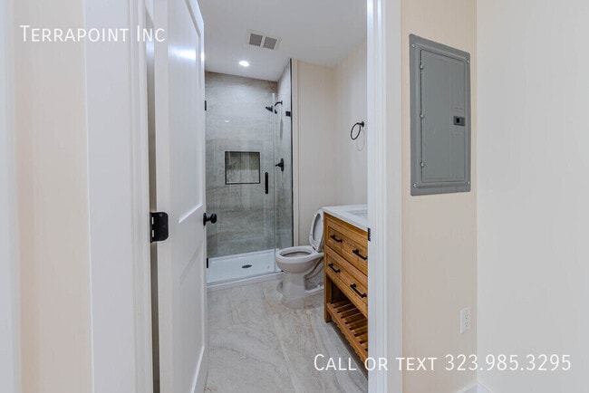 Building Photo - 456 S Breed St