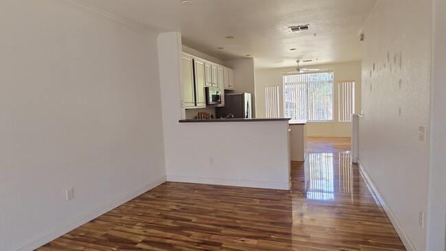 Building Photo - 4465 E Paradise Vlg Pkwy S