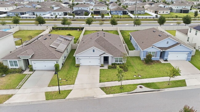 Building Photo - Three Bedroom, 2 Bathroom single family home with 2 Car Garage.