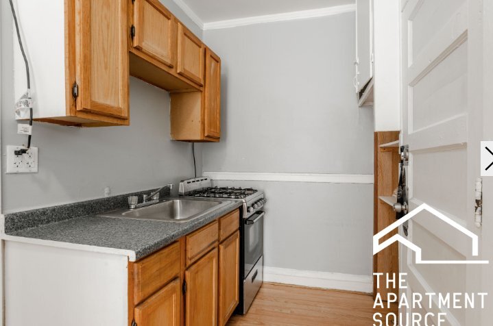 Building Photo - 3267 W Wrightwood Ave