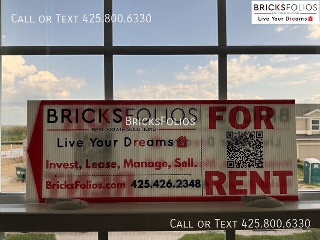 Building Photo - 14508 Crestavista Ave