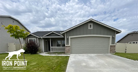 Building Photo - 4bed/2bath in Meridian w/vaulted ceilings,...