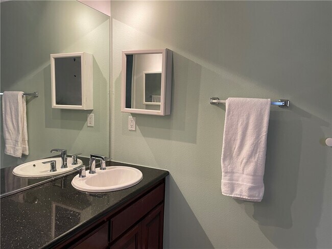 Building Photo - 4731 W 149th St