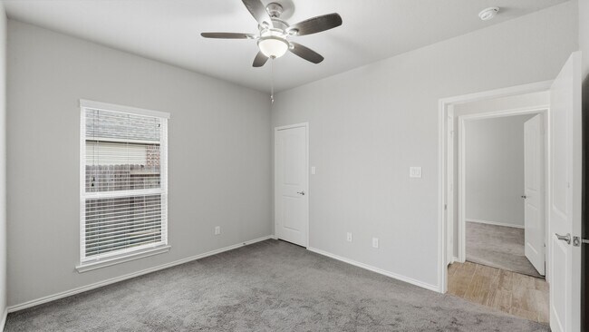 Building Photo - 2973 Coral Way
