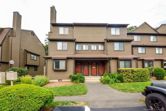 Building Photo - 115 Fillow St