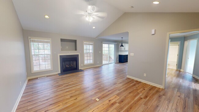 Building Photo - 1636 Harper Spring Dr