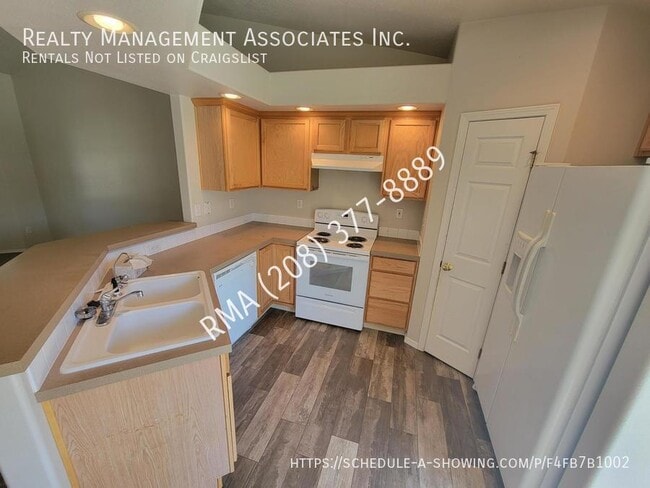 Building Photo - 4039 W Bedrock Dr