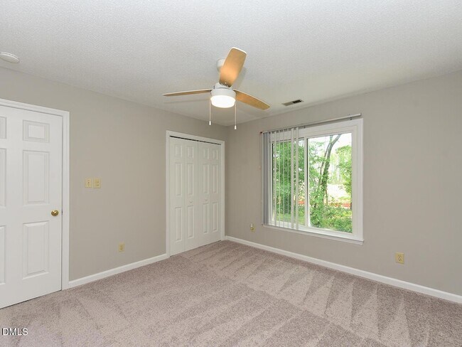 Building Photo - 4916 Royal Adelaide Way
