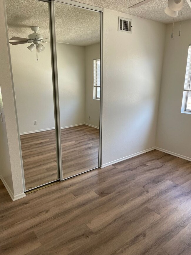 Building Photo - One story home in Mission Oaks near Las Colinas