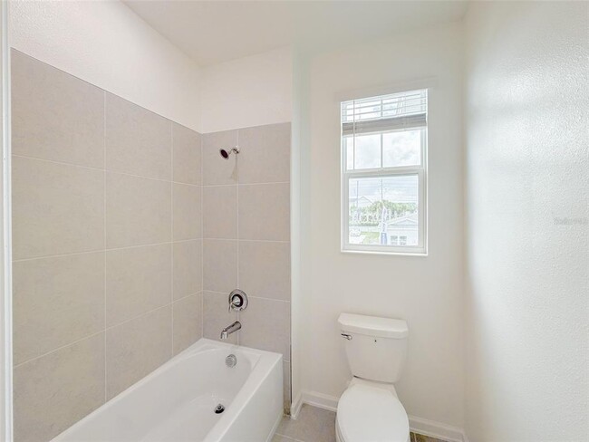Building Photo - 1806 Rider Rain Ln
