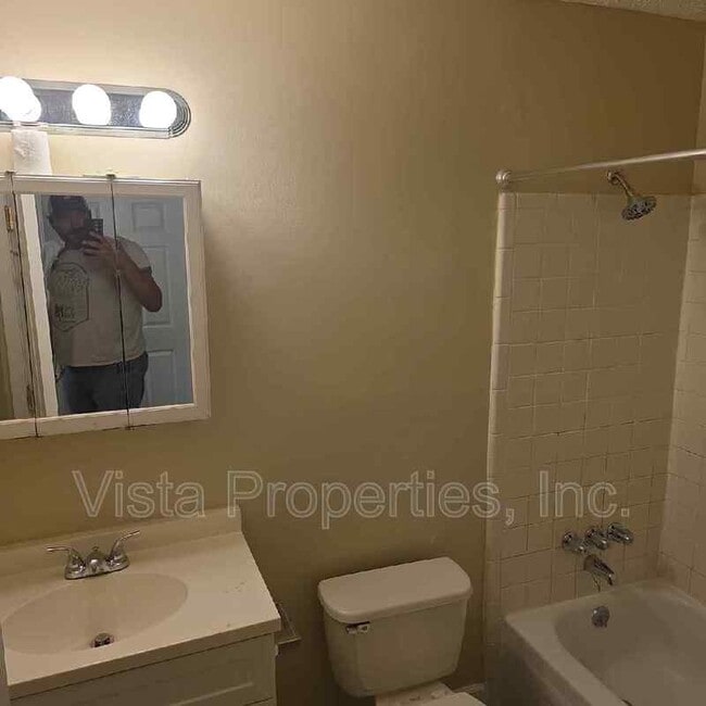 Building Photo - 4119 Glen Hill Manor Dr
