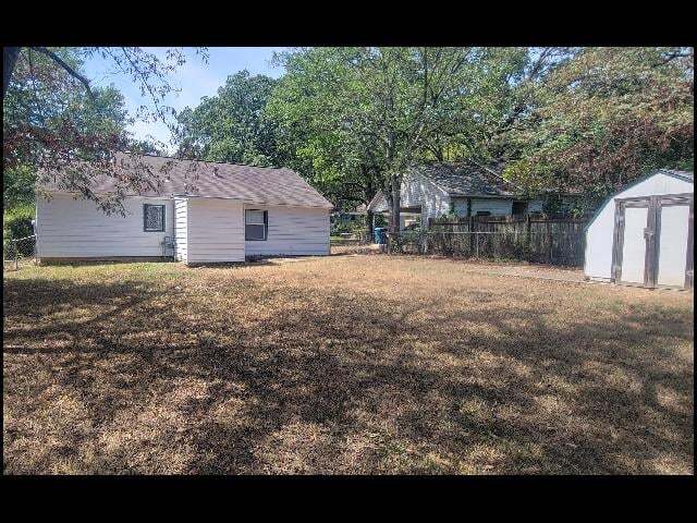 Building Photo - 1705 Lilac Cir