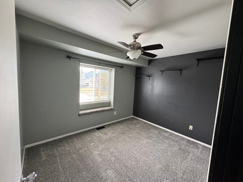 Building Photo - 7624 Montarbor Dr