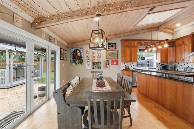 Building Photo - 960 Bayberry Point Dr