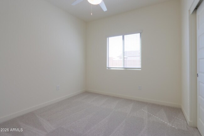 Building Photo - 40285 W Chambers Dr