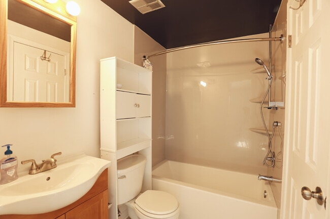 Building Photo - Welcome Home!