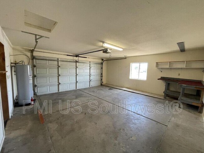 Building Photo - 3371 Sharon Ln