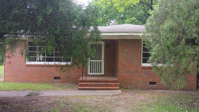 Building Photo - 575 Grenada Terrace