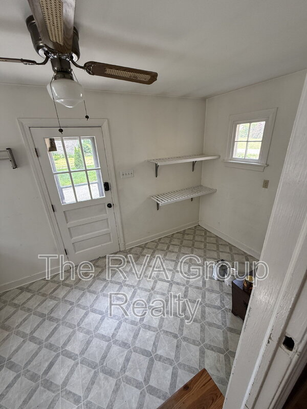 Building Photo - 10075 Aragon Dr