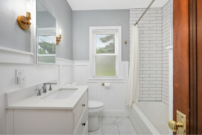 Building Photo - 1234 Watson Ave