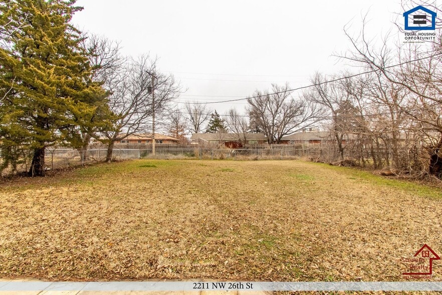 Building Photo - 2211 NW 26th St