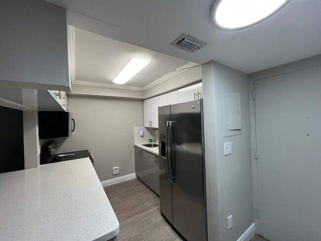 Building Photo - 14211 SW 88th St