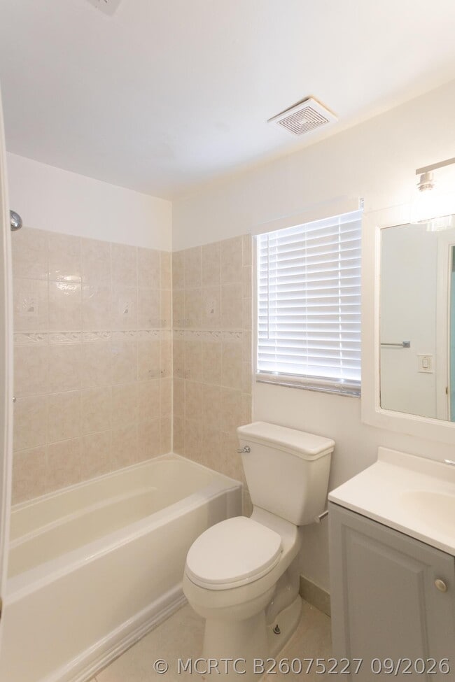 Building Photo - 6788 Las Colinas St
