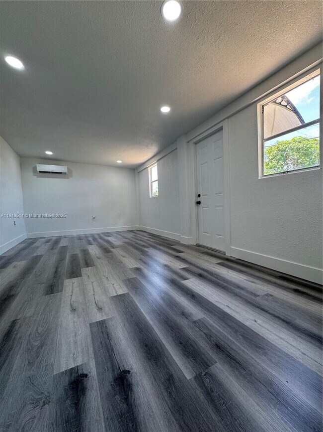 Building Photo - 17645 NW 37th Ave