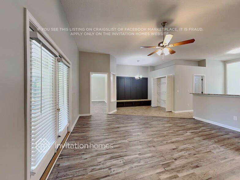 Building Photo - 557 Sparrow Branch Cir