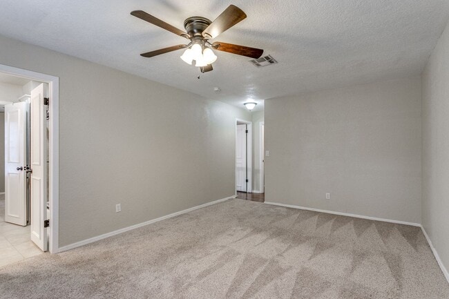 Building Photo - 1309 Fox Lake Ln