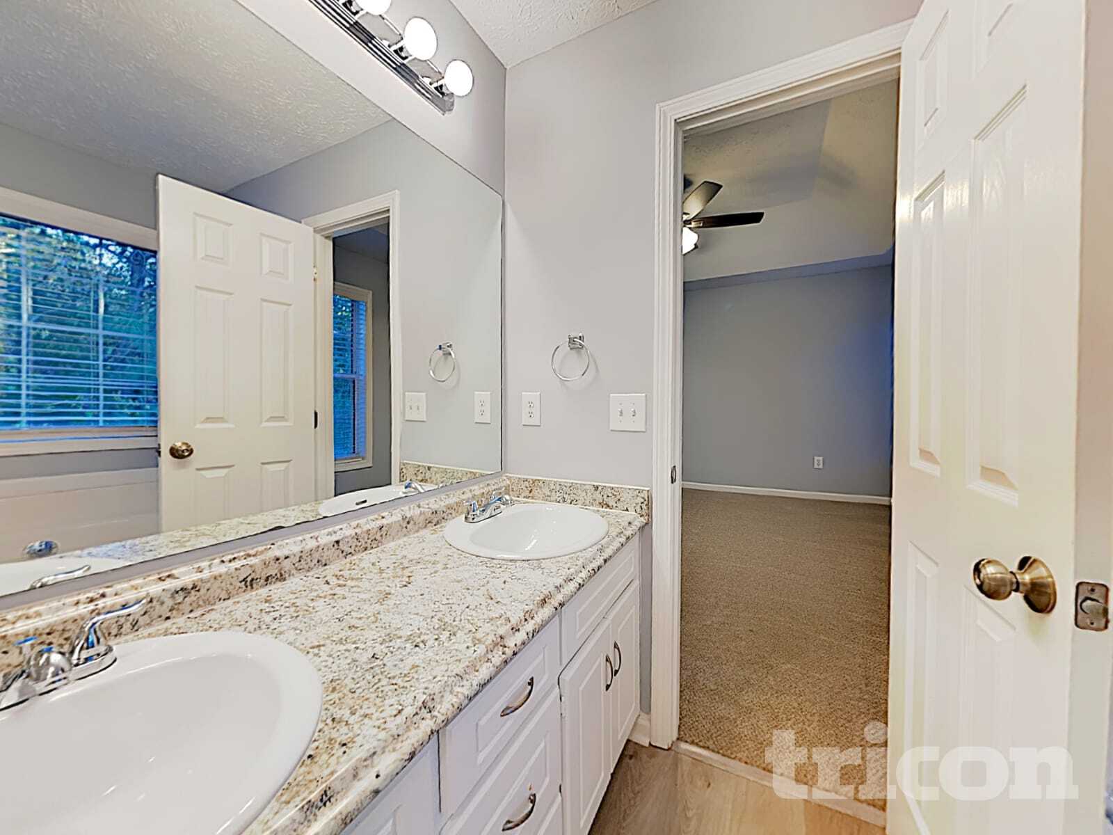 Building Photo - 3940 Michaels Creek Way