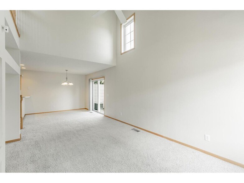 Building Photo - 808 Ferdinand Dr