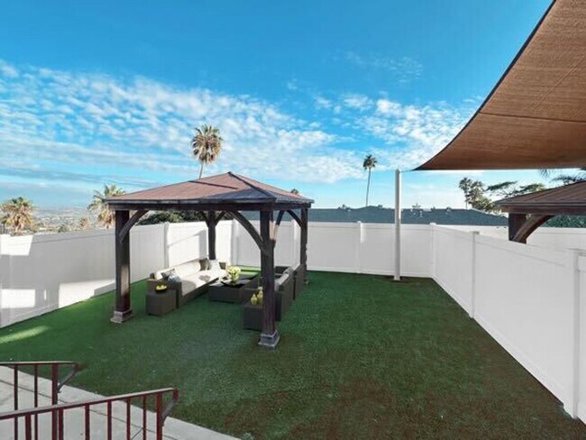 Building Photo - Multi-Generational 5-Bedroom, 4 Bath Home ...