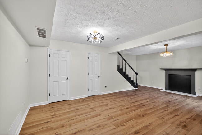 Building Photo - 433 Darby Creek Rd