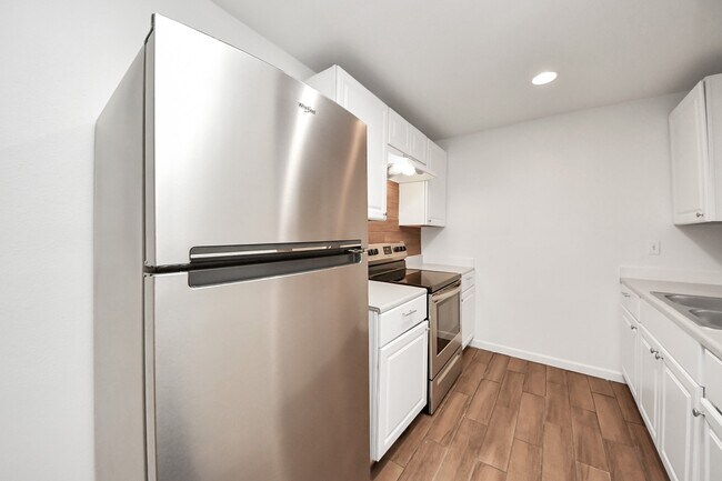 Building Photo - 12068 Beechnut St