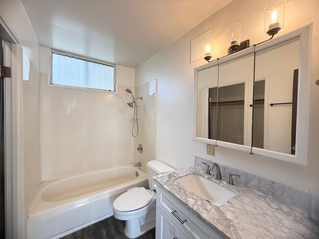 Building Photo - 95-020 Street C604 St