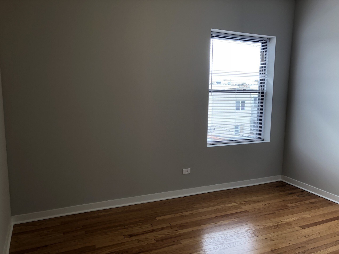 Building Photo - 4814 N Monticello Ave