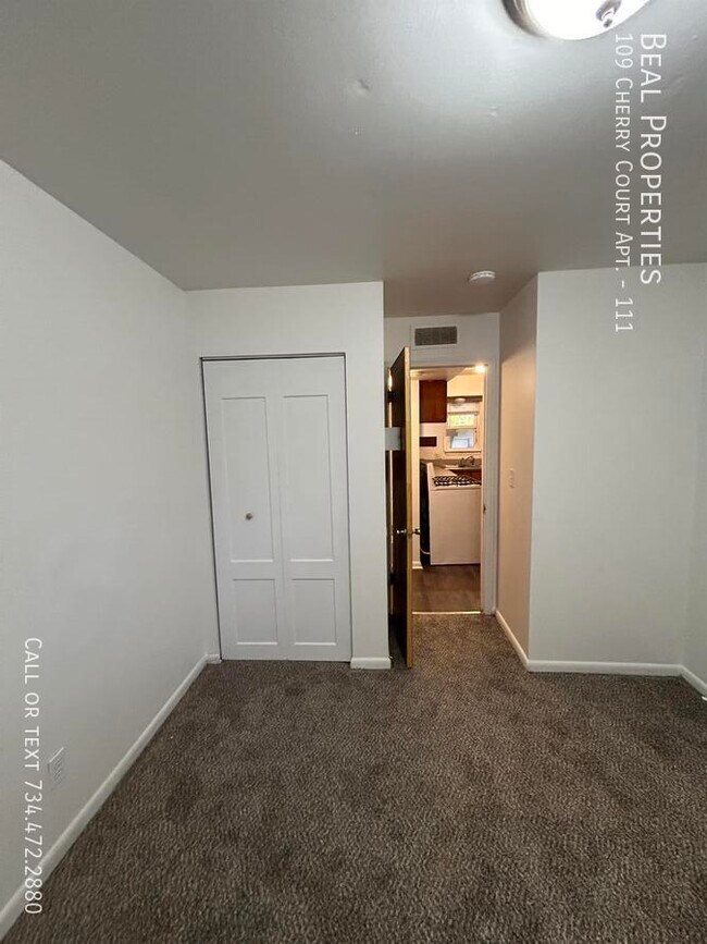 Building Photo - 109 Cherry Ct