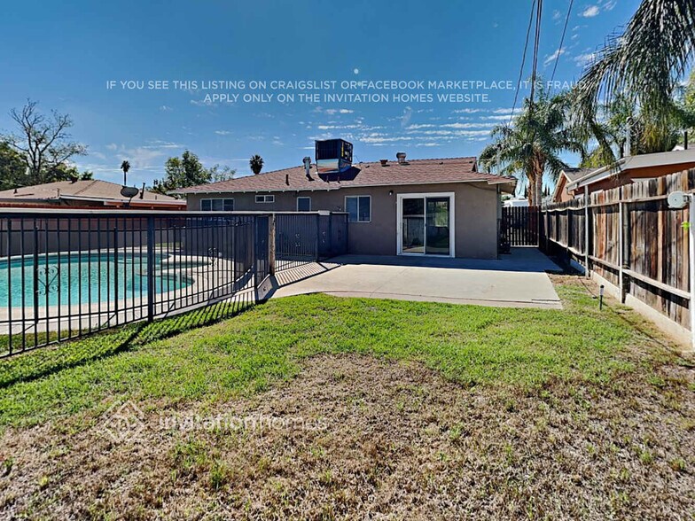 Building Photo - 9001 Penny Dr