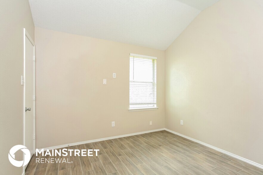 Building Photo - 539 Chestnut Trail