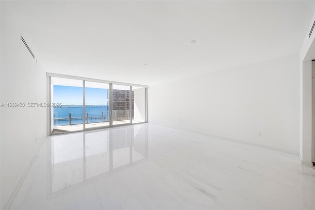 Building Photo - 300 Biscayne Blvd Way